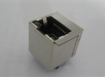 RJ45 1X1 8P8CS 15U 180度直插 无弹片 带灯 脚后3.89 左绿右黄 4个磁环